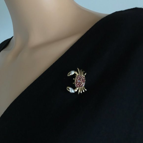 Ruby crab brooch - Picture 8 of 16